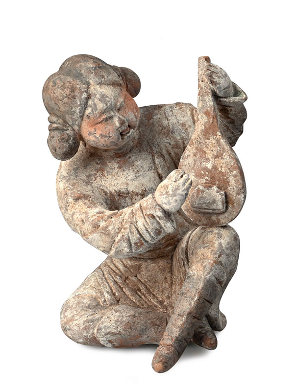 BIAA21-10-Three-pottery-figures-of-musicians