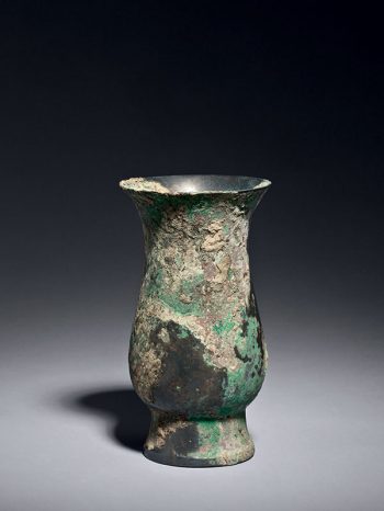Bronze wine beaker, zhi