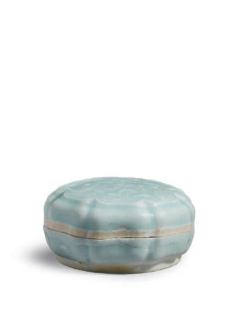 <em>Qingbai</em> porcelain cosmetic box
