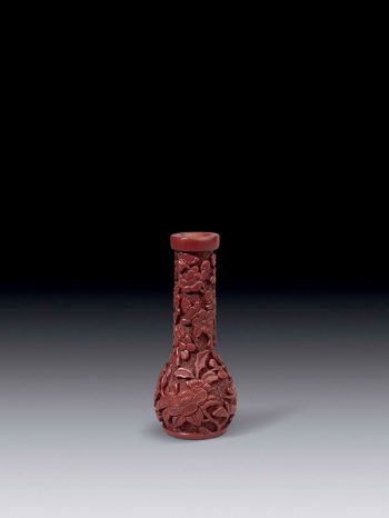 Lacquer vase with plum blossoms