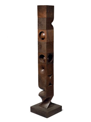 Wood pillar-shaped sculpture by Yokoyama Miki