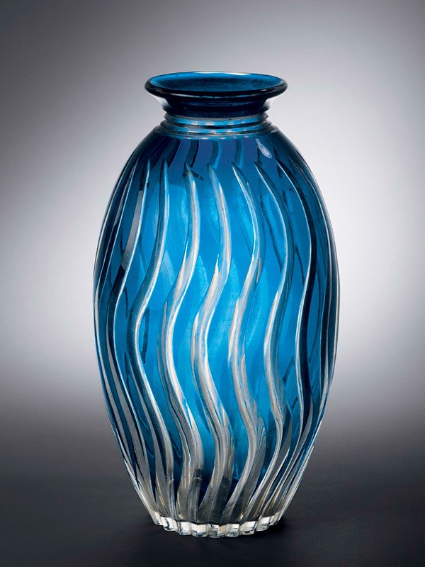 Blue and clear glass ‘Edo kiriko’ vase