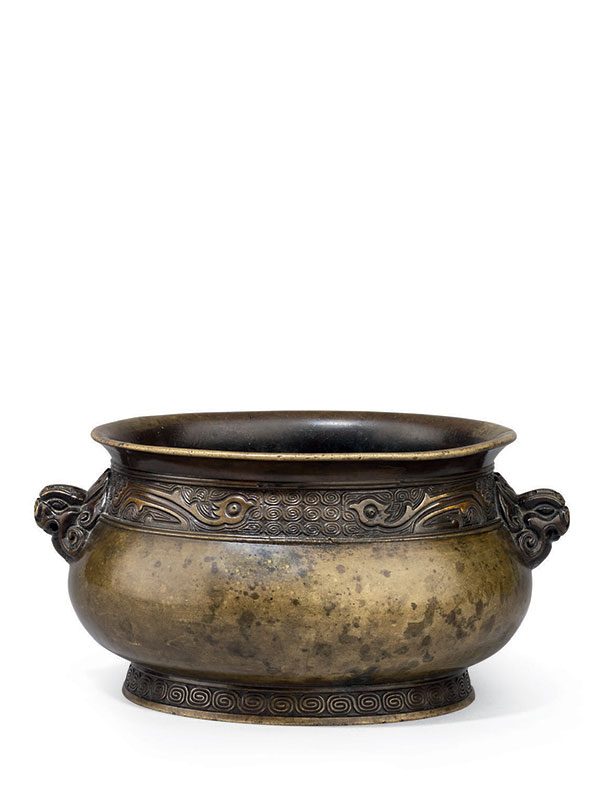 Bronze censer of gui form