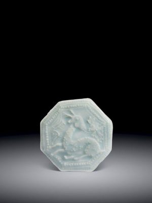 <em>Qingbai</em> porcelain octagonal box
