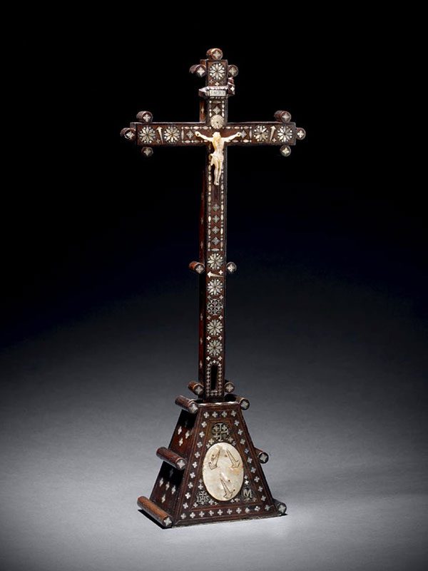 Devotional inlaid crucifix 