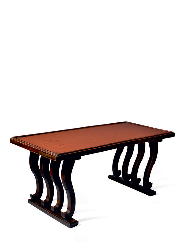 <em>Negoro</em> lacquer low table