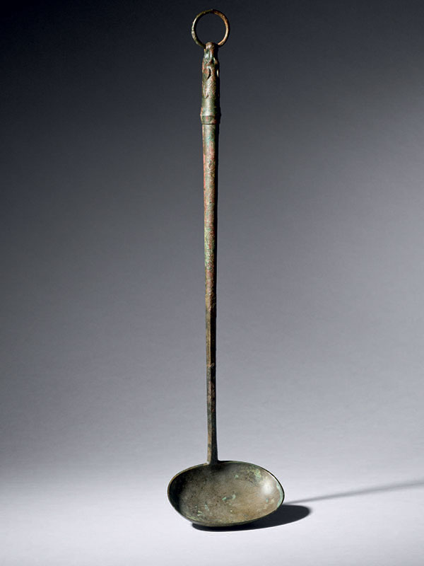 Bronze wine ladle with dragon handle