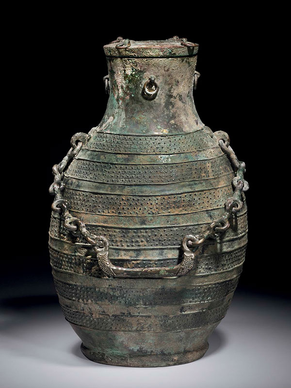 Bronze ritual wine vessel <em>hu</em>