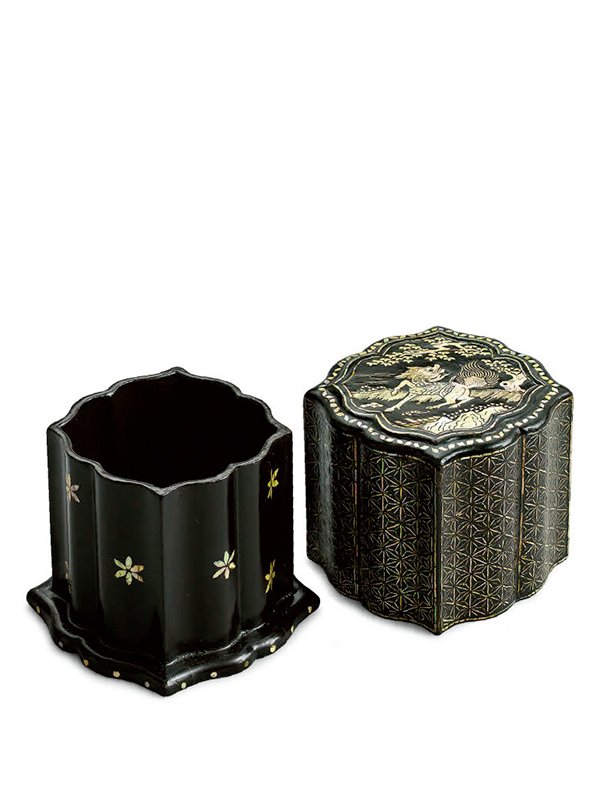 Lacquer and inlaid mother-of-pearl box with qilin