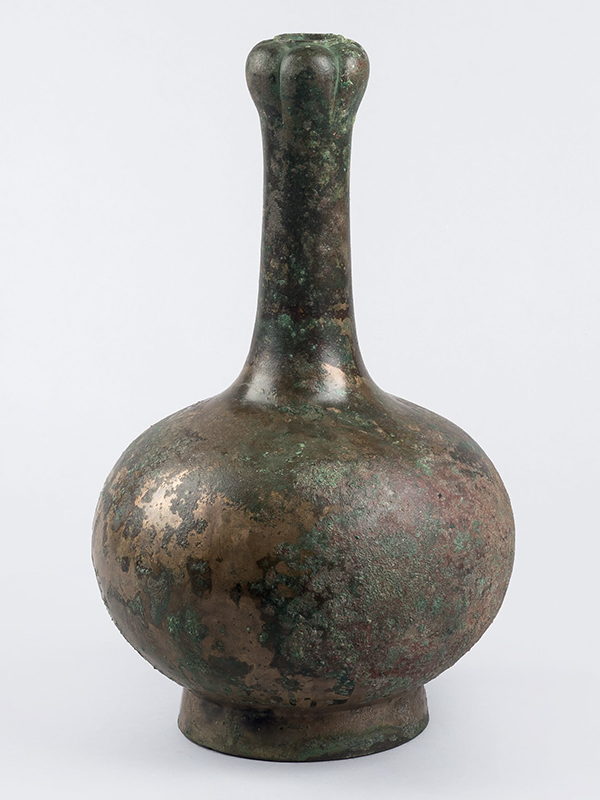 Bronze ‘garlic head’ bottle vase, Hu