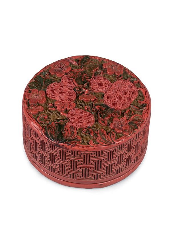 Red lacquer circular box with gourds